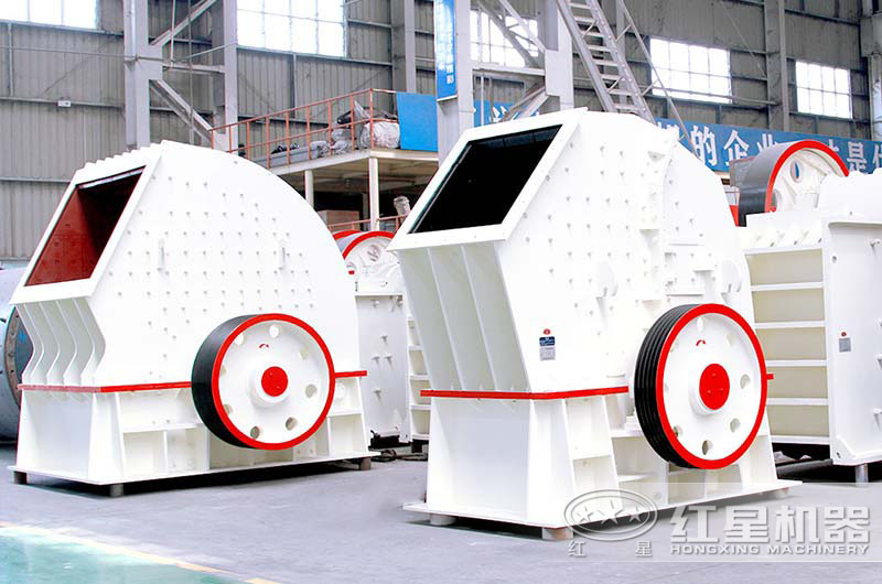 重錘式破碎機(jī)車(chē)間跟拍